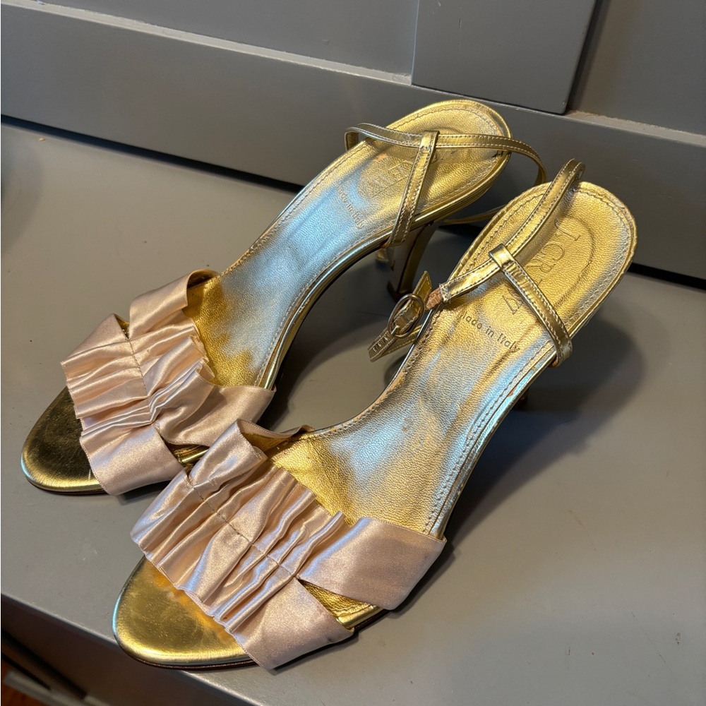 gold vintage kitten heals